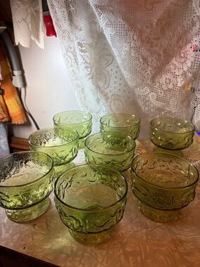 Groovy Mid-Century Vibes! 🌿 Vintage Anchor Hocking Milano Green Sherbet Set